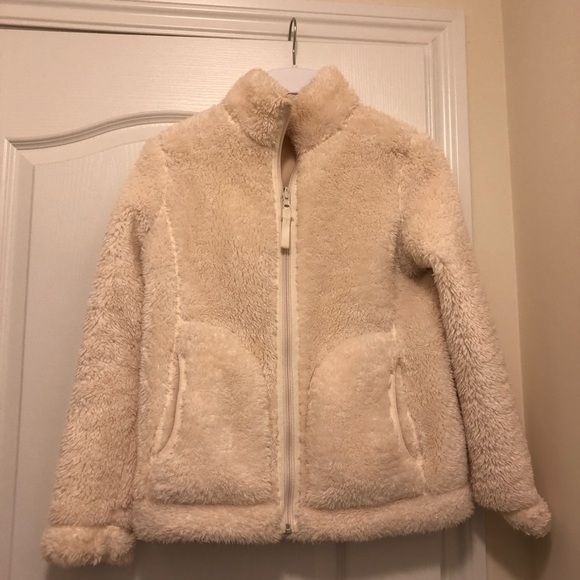 Uniqlo reversible teddy jacket in white / cream - Picture 2 of 5